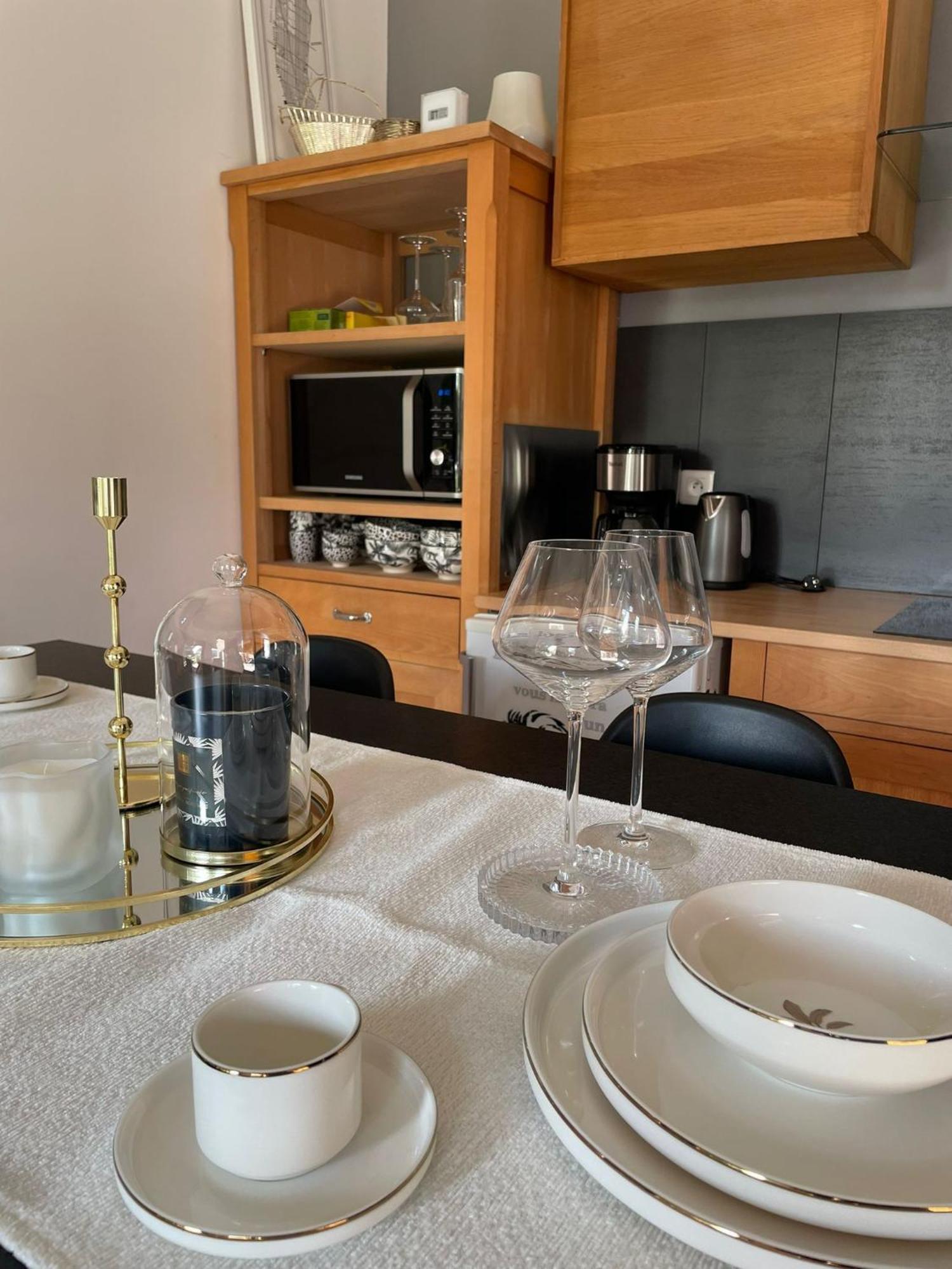 Duplex Le Colombier - Beautiful Charming Home マニー＝ル＝オングル エクステリア 写真