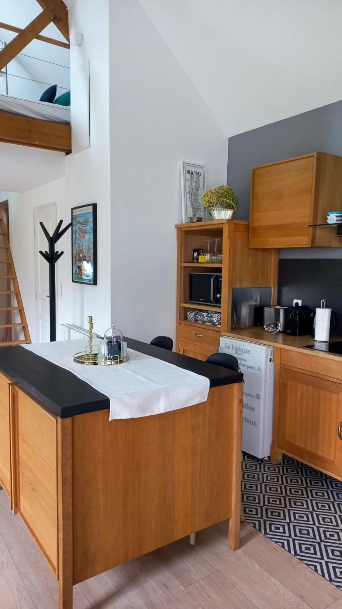 Duplex Le Colombier - Beautiful Charming Home マニー＝ル＝オングル エクステリア 写真